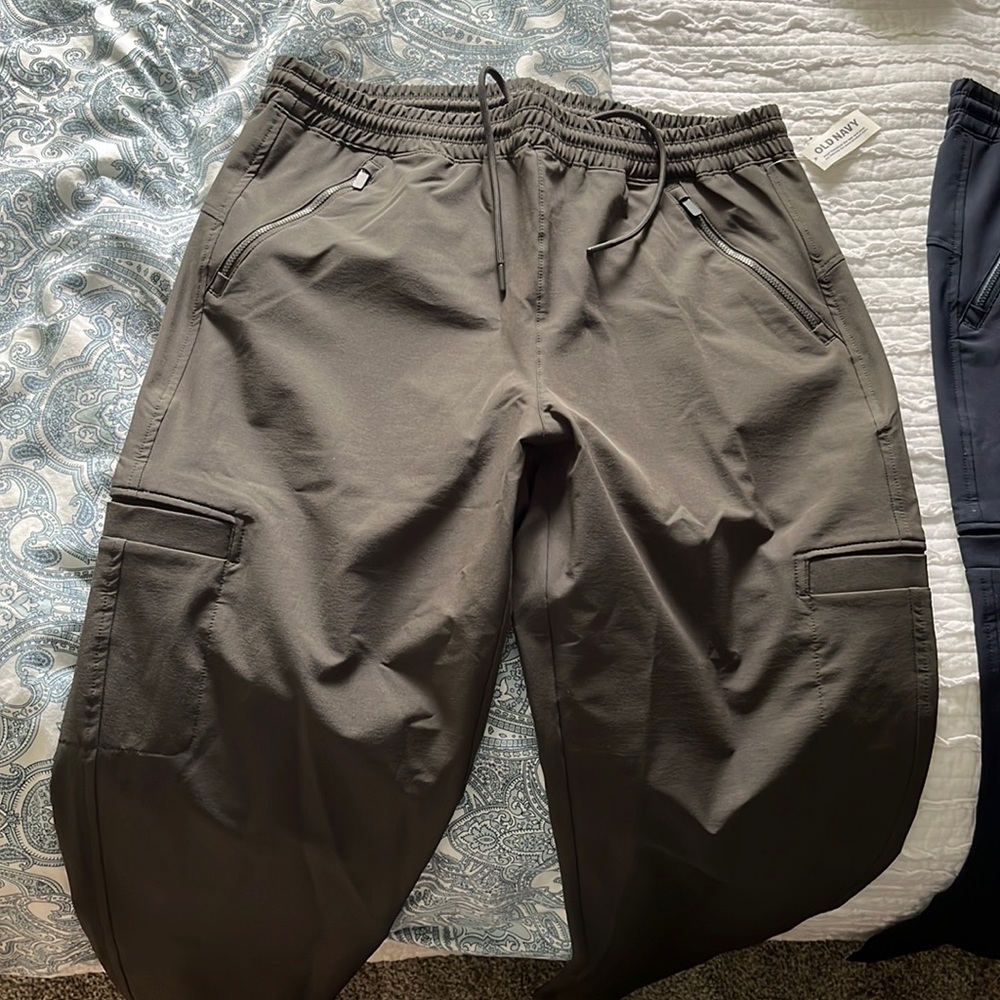 2x NWT Old Navy Hiking/Casual/All Season Cargo Taper Pants